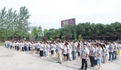 2015岳阳南宫NG28彩晶事业部消防演练：“安全第一，预防为主”